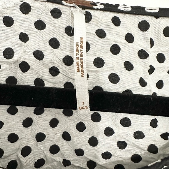 Free People Polka Puff Sleeve Crop Top size 2 - Picture 8 of 9